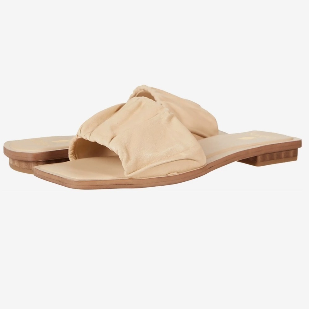 SARTO by Franco Sarto A-Essence tan leather slides Sz 8.5